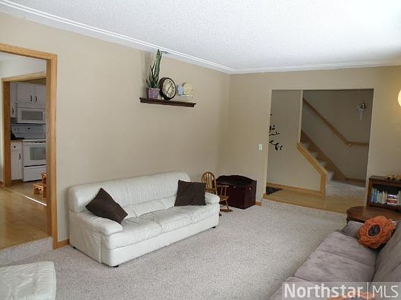 4th image of 3195 Walnut Grove Ln N