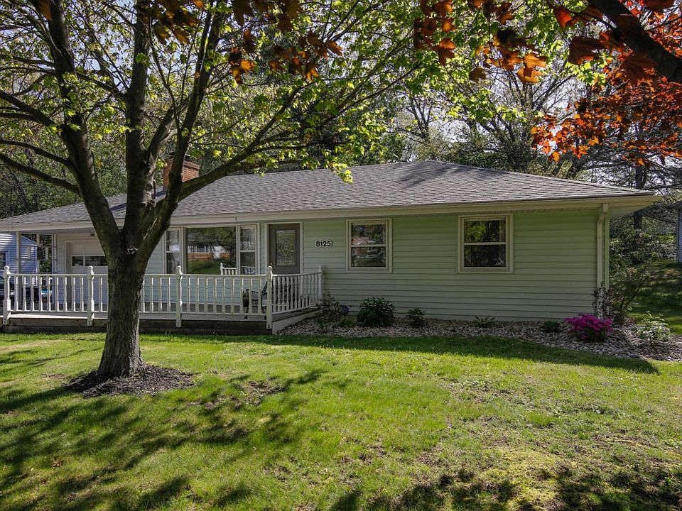 8125 Bruning St-101