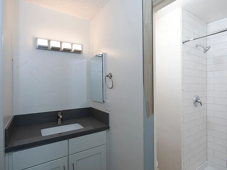 4468 Mississippi Street — Photo 10