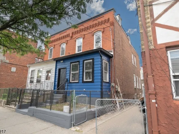 176 Monroe St, Passaic City, NJ 07055