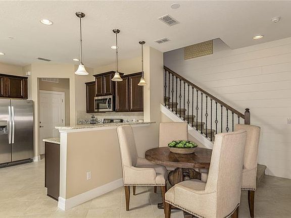 2nd image of 1068 Pavia Dr