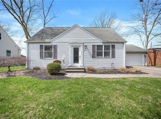 8254 Westmoor Rd, Mentor, OH 44060