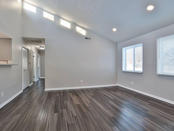 3rd image of 2735 Wilson Ave