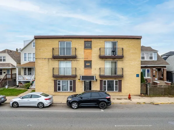 1426 S Cicero Ave #208, Cicero, IL 60804
