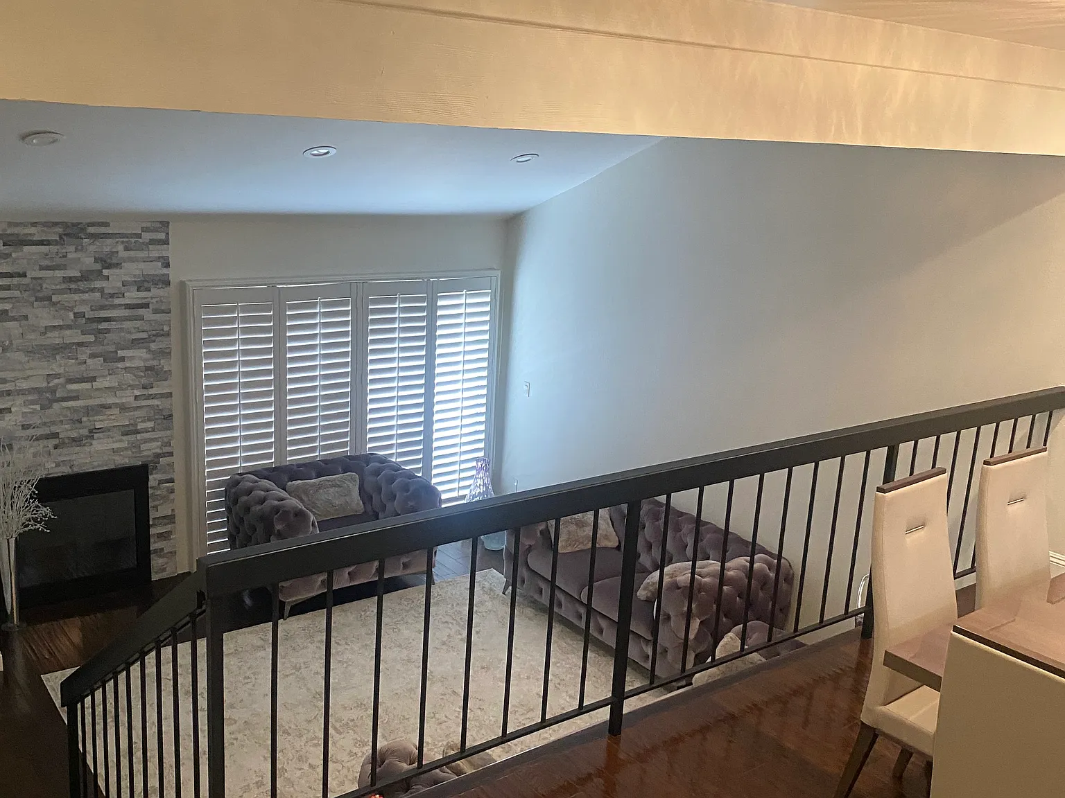 18425 Collins St — Photo 2