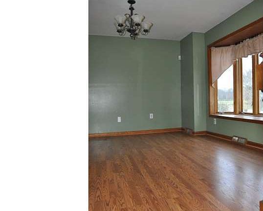 5th image of 3538 Laurel Ct