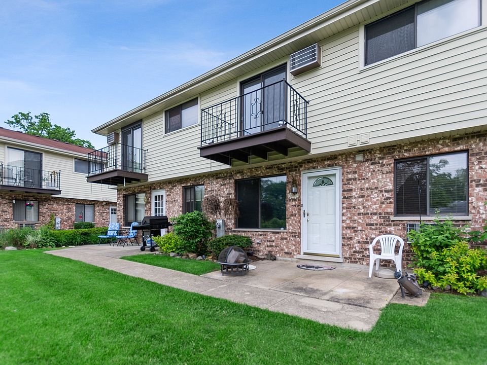 1st image of 128 Willows Edge Ct APT E