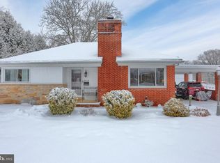 3814 Schoolhouse Ln, Harrisburg, PA 17109