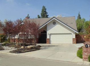 746 E Woodhaven Ln, Fresno, CA