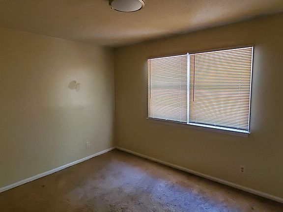 5th image of 1511 Glenside Dr #B