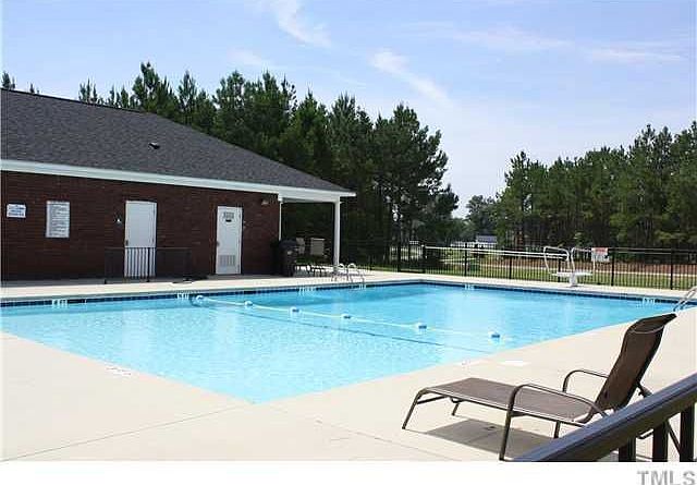 2nd image of 323 Cedar Springs Dr
