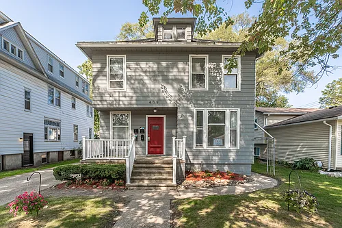 409 E 6th St #2 Photo 1