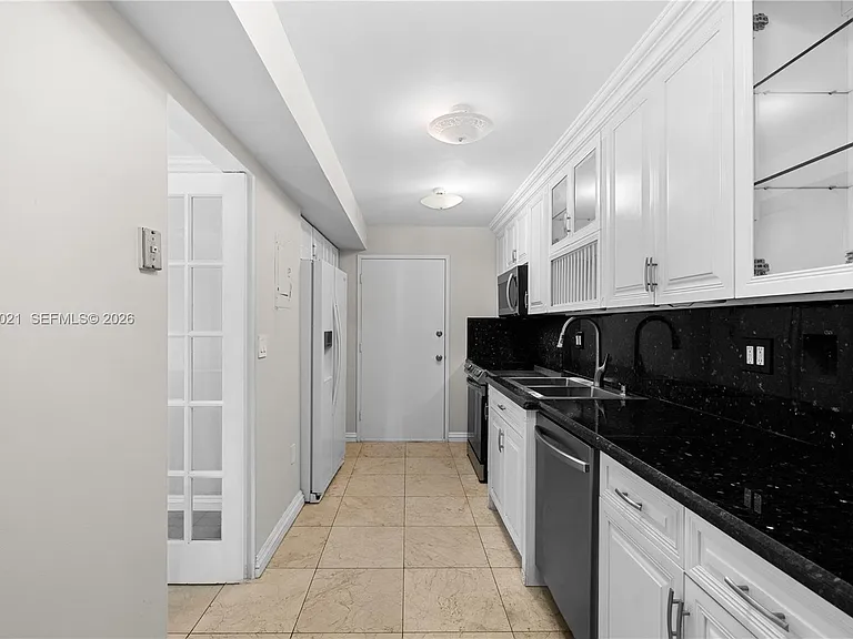 18011 Biscayne Blvd #902 — Photo 4