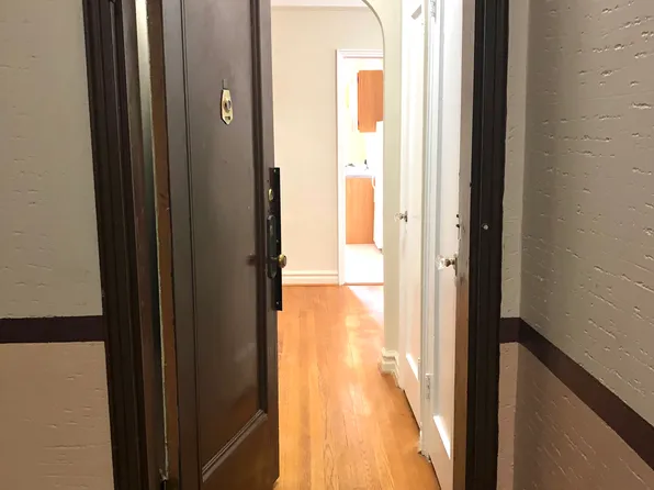 1900 Quentin Road image 5 of 17