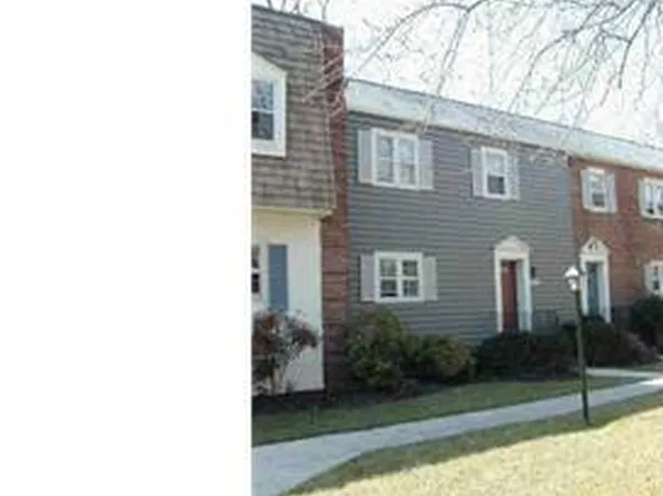 6638 Hillandale Rd #53A, Chevy Chase, MD 20815