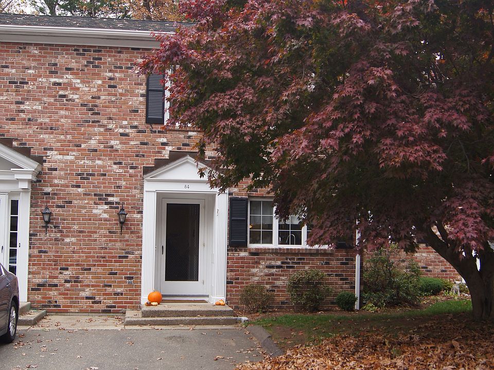 1st image of 84 Tunxis Vlg