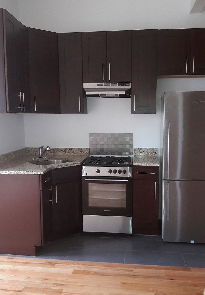 3231 Greenpoint Ave 2F, Long Island City, NY 11101 Zillow