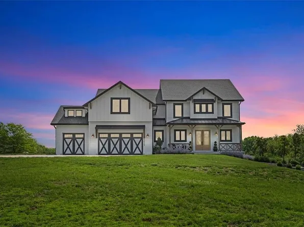 13515 N Eastern Ave, Smithville, MO 64089