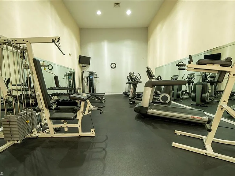 6400 Aragon Way #303 — Photo 12