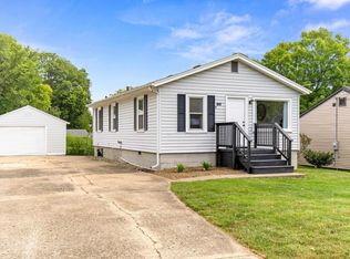 5306 N Montclair Ave, Peoria Heights, IL