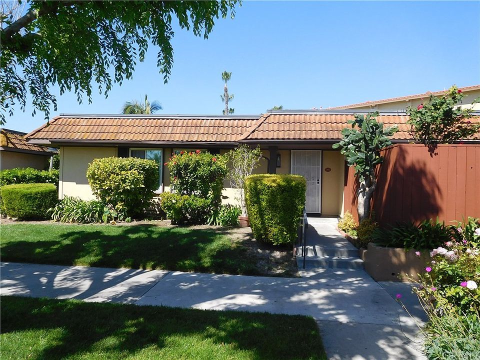 1st image of 23423 Via San Gabriel