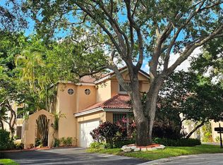 10019 NW 5th St, Plantation, FL 33324