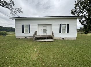 9093 Harper House Rd, Newton Grove, NC 28366