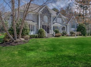 7 Barron Ct, Andover, MA 01810