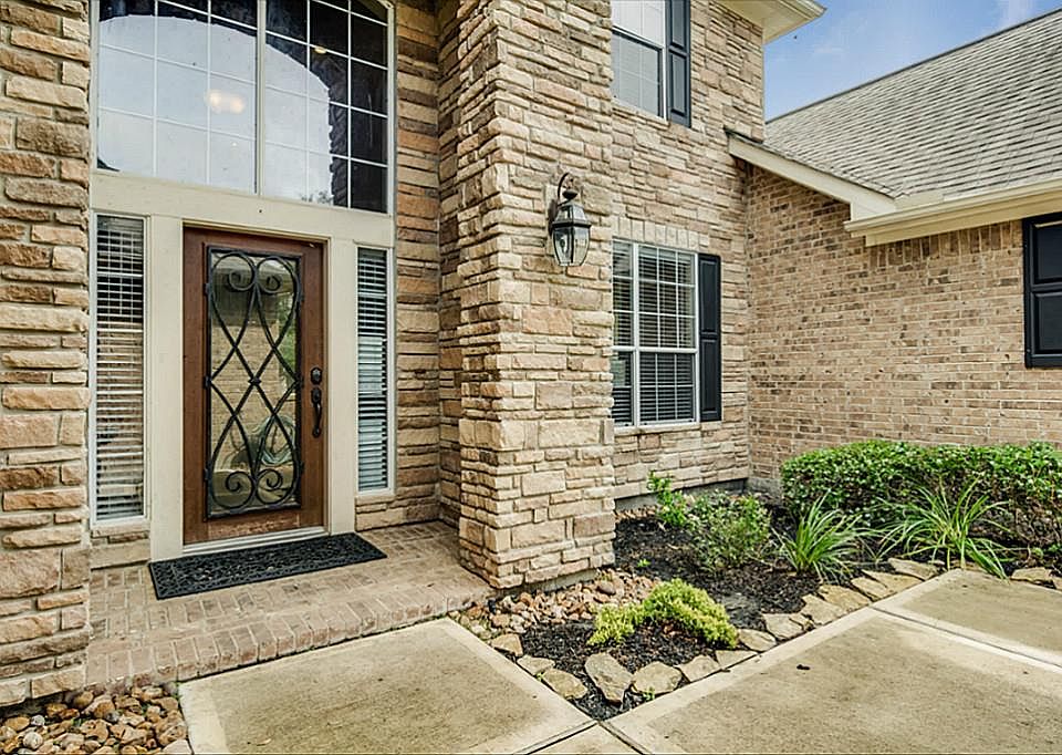 1st image of 25914 Primrose Springs Ct