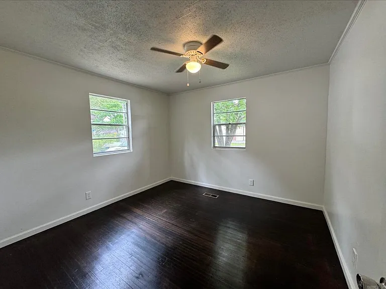 509 S Grant St — Photo 5