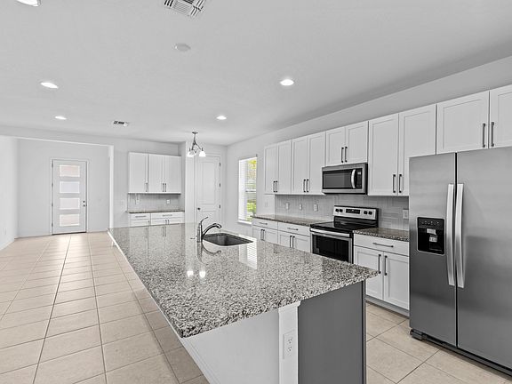 4th image of 13414 Stoddart Ave