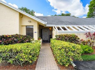 10904 Waterberry Ct, Boca Raton, FL 33498