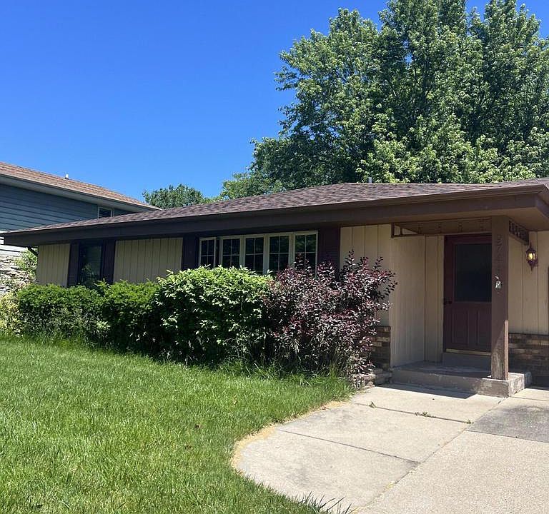 1st image of 9744 South Veronica DRIVE