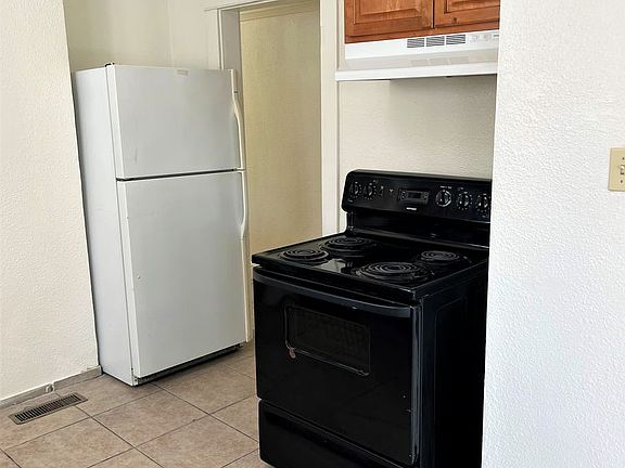 4th image of 1919 N El Dorado St #0