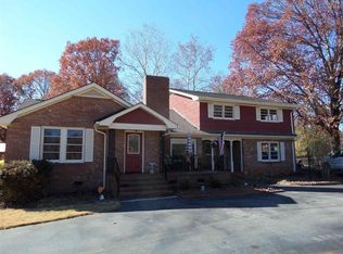 158 Woodland Dr, Greenville, SC 29617