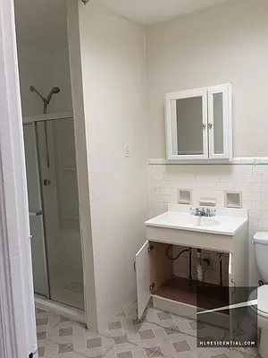 Rented by Highline Residential | media 41