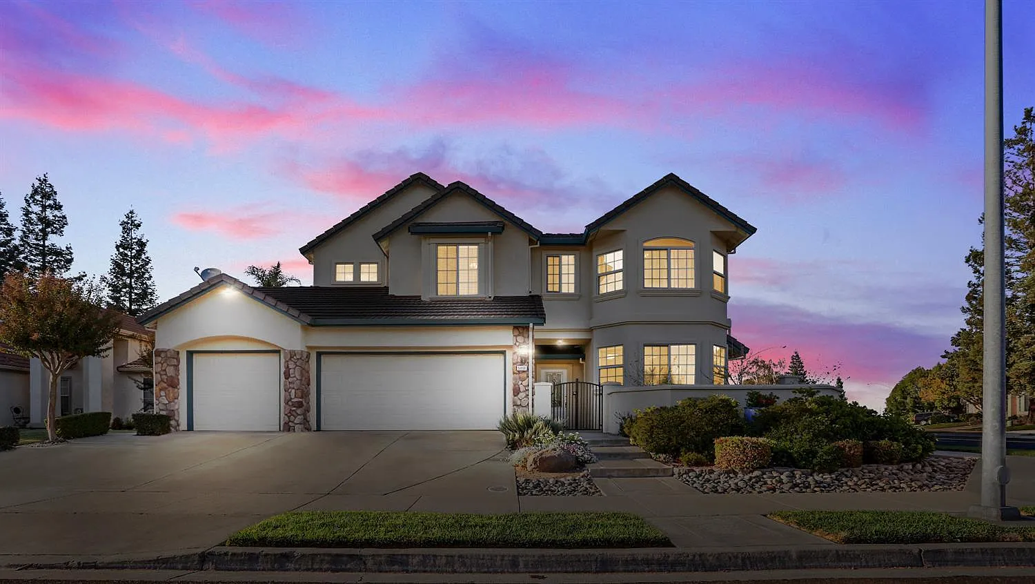 5101 Soave Ln photo 1