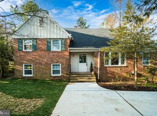 413 Hanson Ln, Alexandria, VA 22302