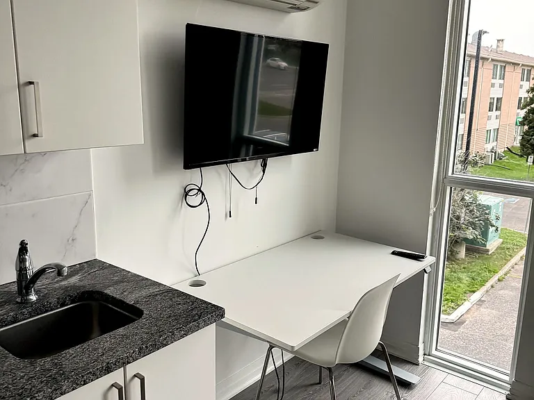 1900 Simcoe St N #224 — Photo 4
