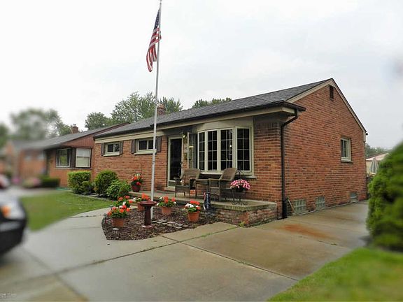 2nd image of 23229 Brookdale Blvd