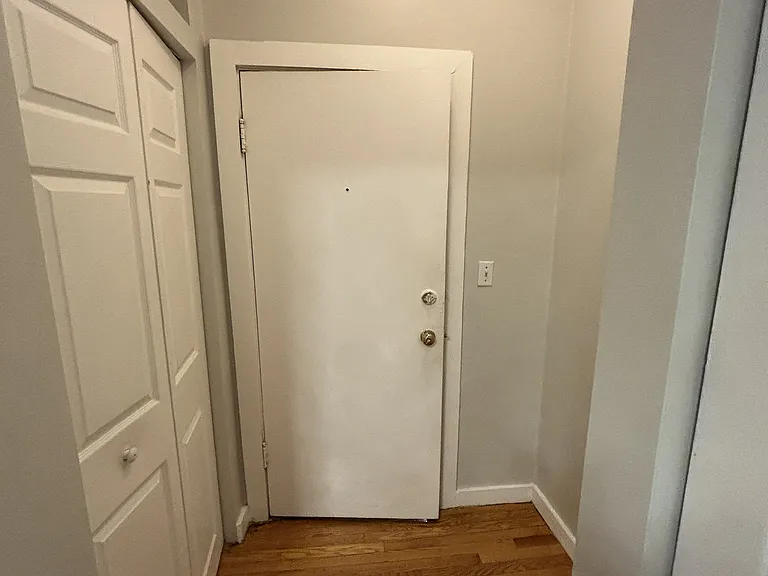 38 Hemenway St #9 — Photo 17