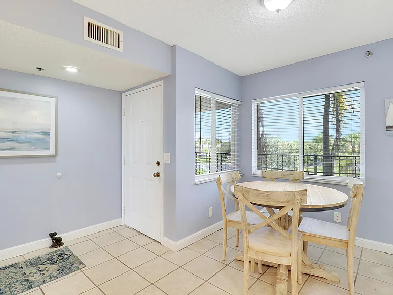 275 Palm Ave #A302 — Photo 17