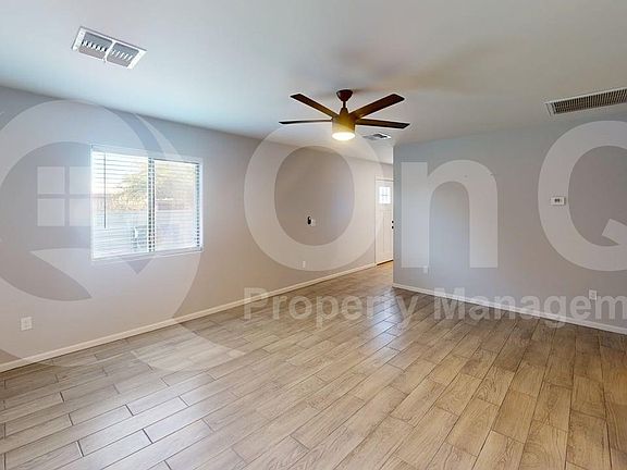 5th image of 3619 E Felix Blvd #1