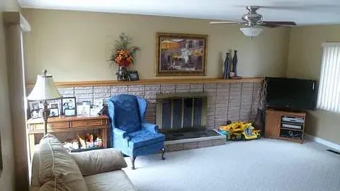 Castleton Dr — Photo 8