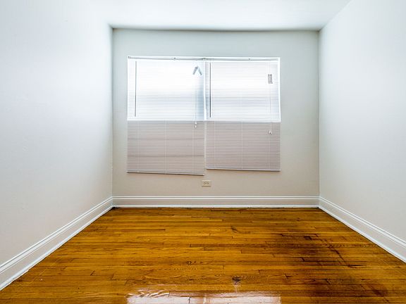 2nd image of 7706 S Saginaw Ave APT 3D