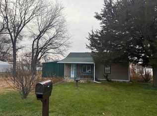 321 Elm St, Sutherland, NE 69165