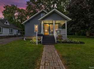 536 Atwater St, Lake Orion, MI