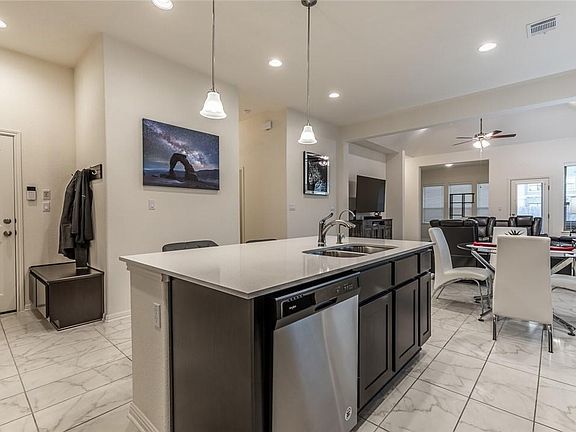 4th image of 836 Centerra Hills Cir