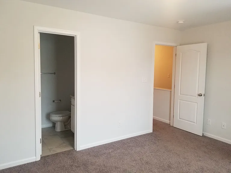 104 Squire Cir — Photo 13