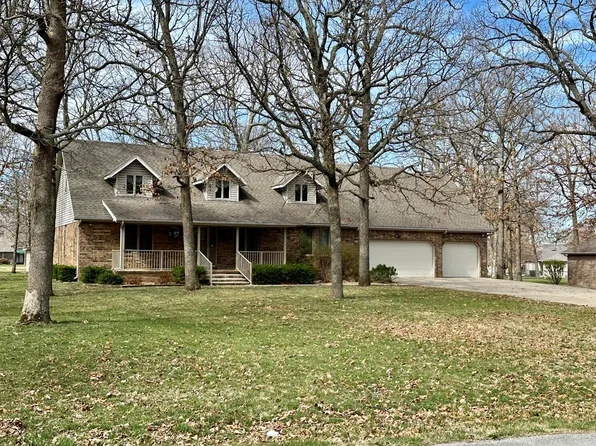 147 Lundh Boulevard, Marshfield, MO 65706